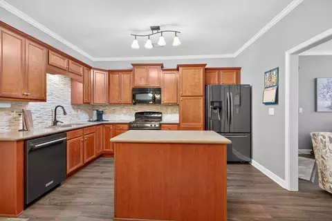 Kitchen - 4123 Stonecypher Rd, Suwanee, GA 30024 photo 4 of 6