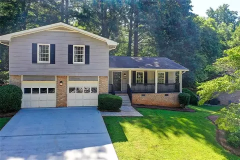 2332 Chevy Chase Ln, Decatur, GA 30032