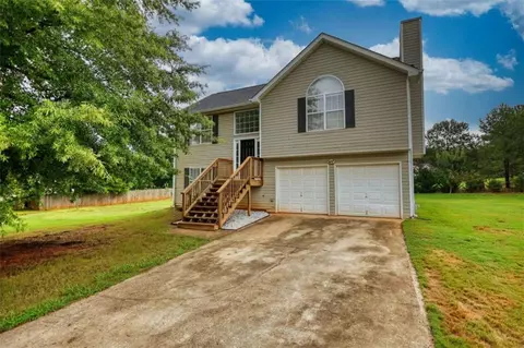 539 Meadows Ln, Social Circle, GA 30025