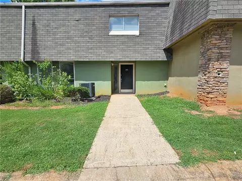 108 Scandia Cir, Athens, GA 30605