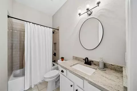 Bath - 302 Mcdaniel Pl, Canton, GA 30115 photo 5 of 7