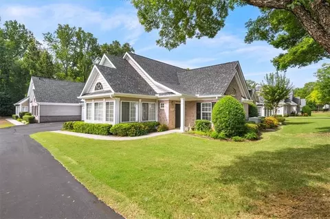 2404 Village Ln #2404, Roswell, GA 30075