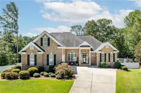 403 Chicamauga Ct, Loganville, GA 30052