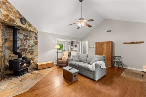 Living - 758 Sutton Mill Rd, Clarkesville, GA 30523 photo 2 of 2