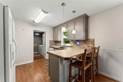 Kitchen - 758 Sutton Mill Rd, Clarkesville, GA 30523 photo 2 of 5