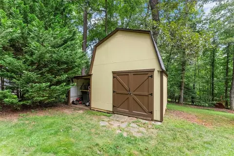 Exterior - 758 Sutton Mill Rd, Clarkesville, GA 30523 photo 3 of 11