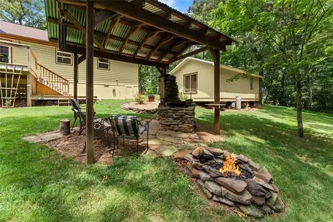 Exterior - 758 Sutton Mill Rd, Clarkesville, GA 30523 photo 8 of 11