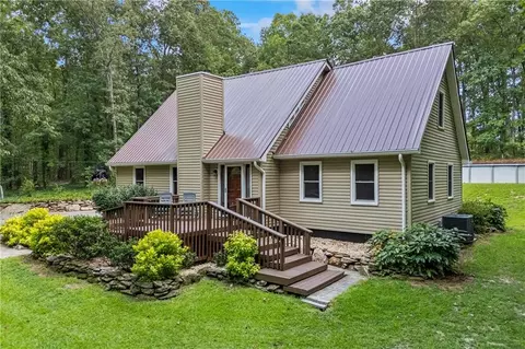 1602 Tipperary Cir, Monroe, GA 30656