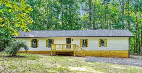 65 Rocky Mountain Ct, Temple, GA 30179