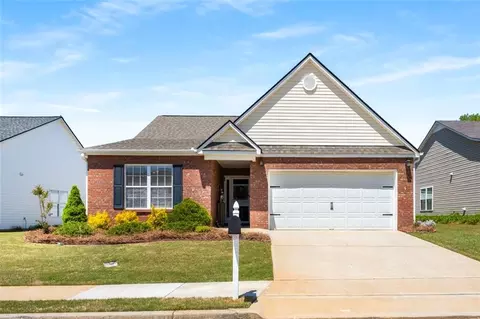 806 Village Pl, Loganville, GA 30052