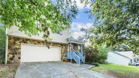 131 Libby Ln SE, Calhoun, GA 30701