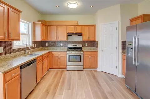 2189 Executive Dr, Duluth, GA 30096 photo 9