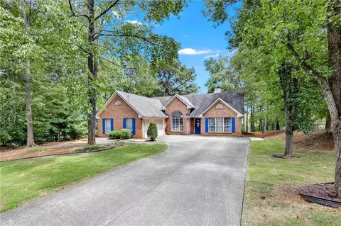 5904 Clipper Bay, Flowery Branch, GA 30542