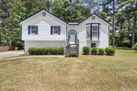 624 Silverthorne Cir, Douglasville, GA 30134