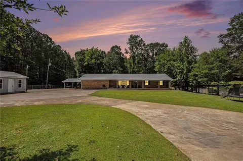1492 Boone Rd, Newnan, GA 30263