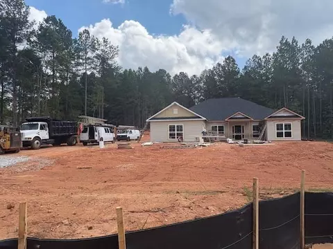 633 Eagle Heights Dr, Maysville, GA 30558