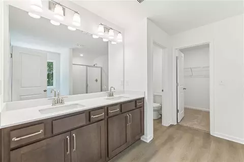 Entry Way - 402 Silverleaf Trl, Bethlehem, GA 30620 photo 3 of 5