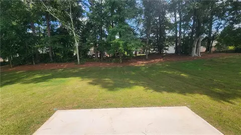 Exterior - 402 Silverleaf Trl, Bethlehem, GA 30620 photo 3 of 8