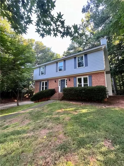 1374 Stonehenge Ct NW, Kennesaw, GA 30144