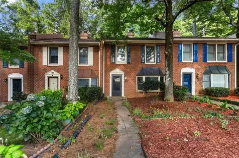 988 Chippendale Ln, Norcross, GA 30093