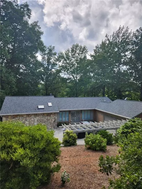 4370 Laurel Cir SE, Smyrna, GA 30082