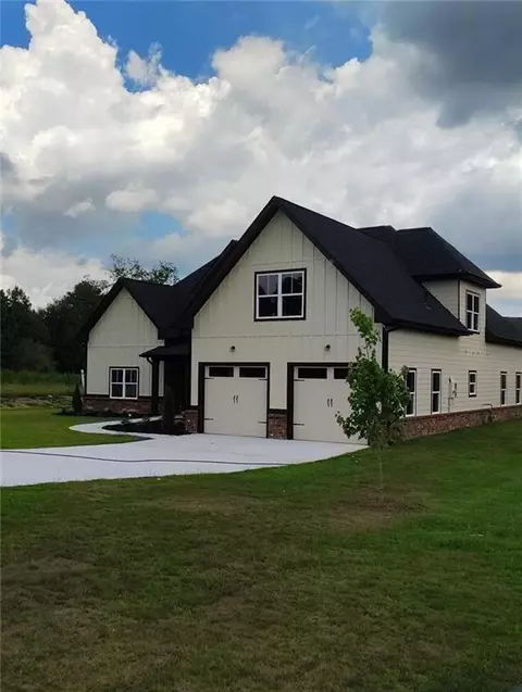 2996 Langley Rd SW, Loganville, GA 30052