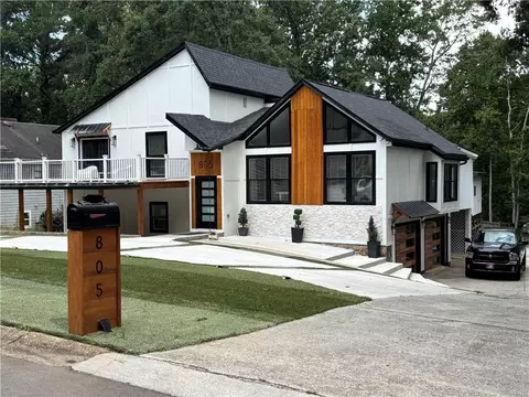 805 Montclaire Pl, Woodstock, GA 30189