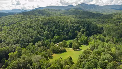 932 Woodland Ln, Dahlonega, GA 30533