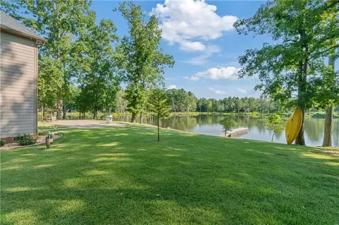 Exterior - 1401 Rainey Rd, Temple, GA 30179 photo 3 of 13