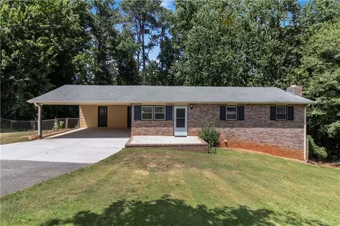 3075 Hidden Dr, Lawrenceville, GA 30044