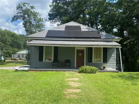2 Lane St, Manchester, GA 31816