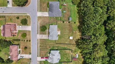 View/Area - 977 Tara Bnd, Hampton, GA 30228 photo 2 of 3