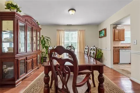 Dining - 977 Tara Bnd, Hampton, GA 30228 photo 2 of 2