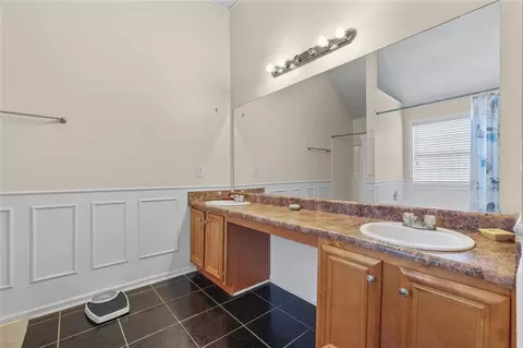 Bath - 977 Tara Bnd, Hampton, GA 30228 photo 1 of 2