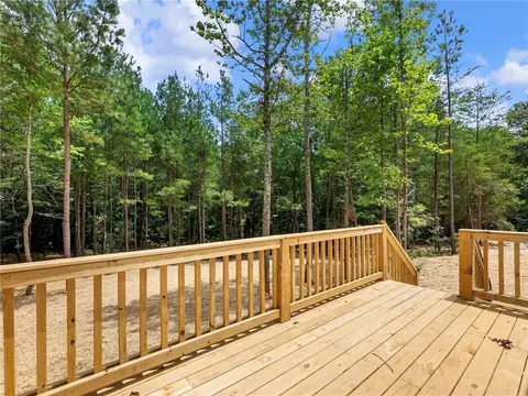 Exterior - 247 Cedar Ridge Dr, Commerce, GA 30530 photo 6 of 10
