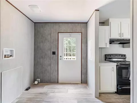 Entry Way - 247 Cedar Ridge Dr, Commerce, GA 30530 photo 1 of 1