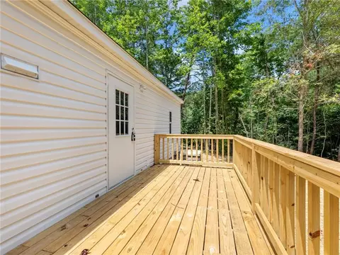 Exterior - 247 Cedar Ridge Dr, Commerce, GA 30530 photo 7 of 10