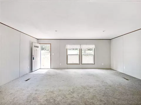 Living - 247 Cedar Ridge Dr, Commerce, GA 30530 photo 1 of 9