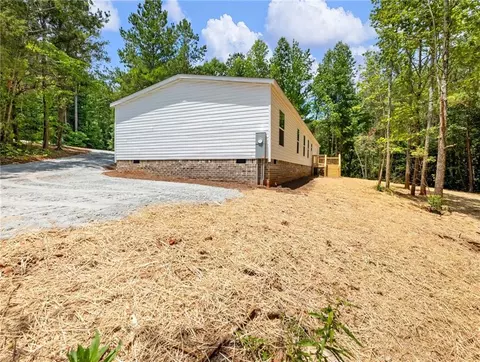 Exterior - 247 Cedar Ridge Dr, Commerce, GA 30530 photo 4 of 10