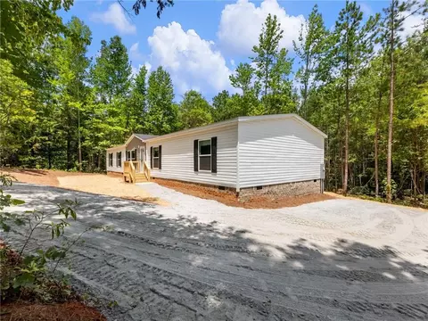 Exterior - 247 Cedar Ridge Dr, Commerce, GA 30530 photo 3 of 10