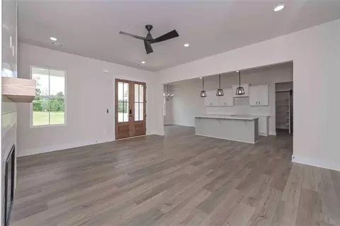 Living - 191 Willow Leaf Dr, Buchanan, GA 30113 photo 2 of 4