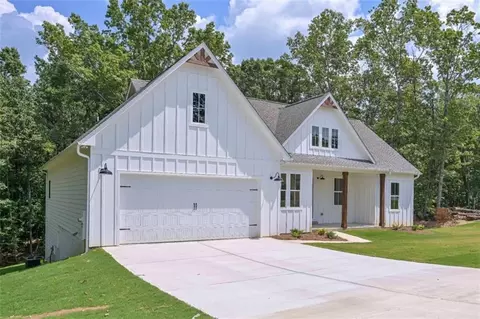 Exterior - 191 Willow Leaf Dr, Buchanan, GA 30113 photo 2 of 7