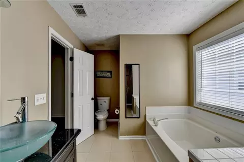 Bath - 4175 Fallbrook Dr, Duluth, GA 30096 photo 5 of 5