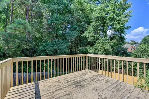 Exterior - 4175 Fallbrook Dr, Duluth, GA 30096 photo 4 of 4