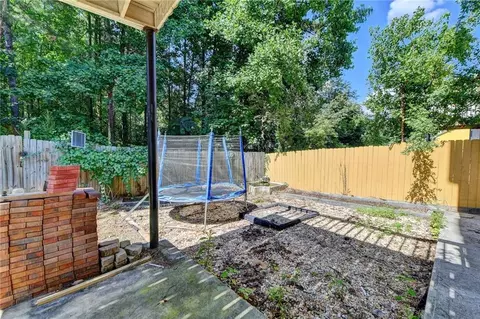 Exterior - 4175 Fallbrook Dr, Duluth, GA 30096 photo 2 of 4