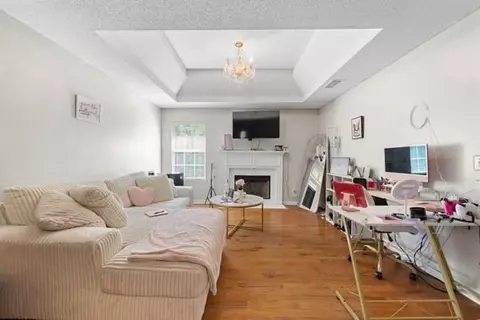 Living - 553 Hamlet Dr, Hampton, GA 30228 photo 2 of 2