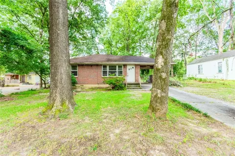 925 South Ave, Forest Park, GA 30297