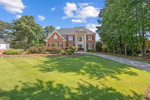 205 Turnberry Cir, Carrollton, GA 30116