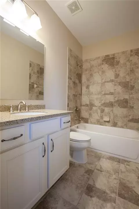 Bath - 5885 Thoroughbred Way, Suwanee, GA 30024 photo 6 of 10