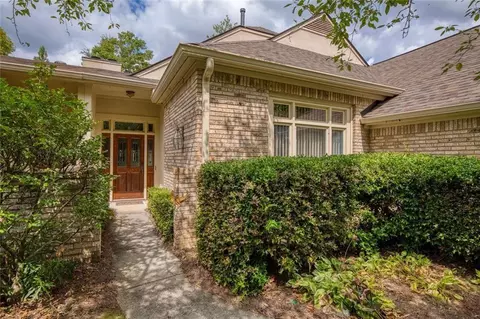 4590 Village Dr, Dunwoody, GA 30338